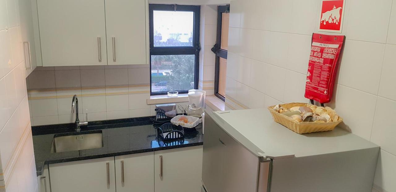 Apartamento T2 Club Amarilis - Portimão Εξωτερικό φωτογραφία
